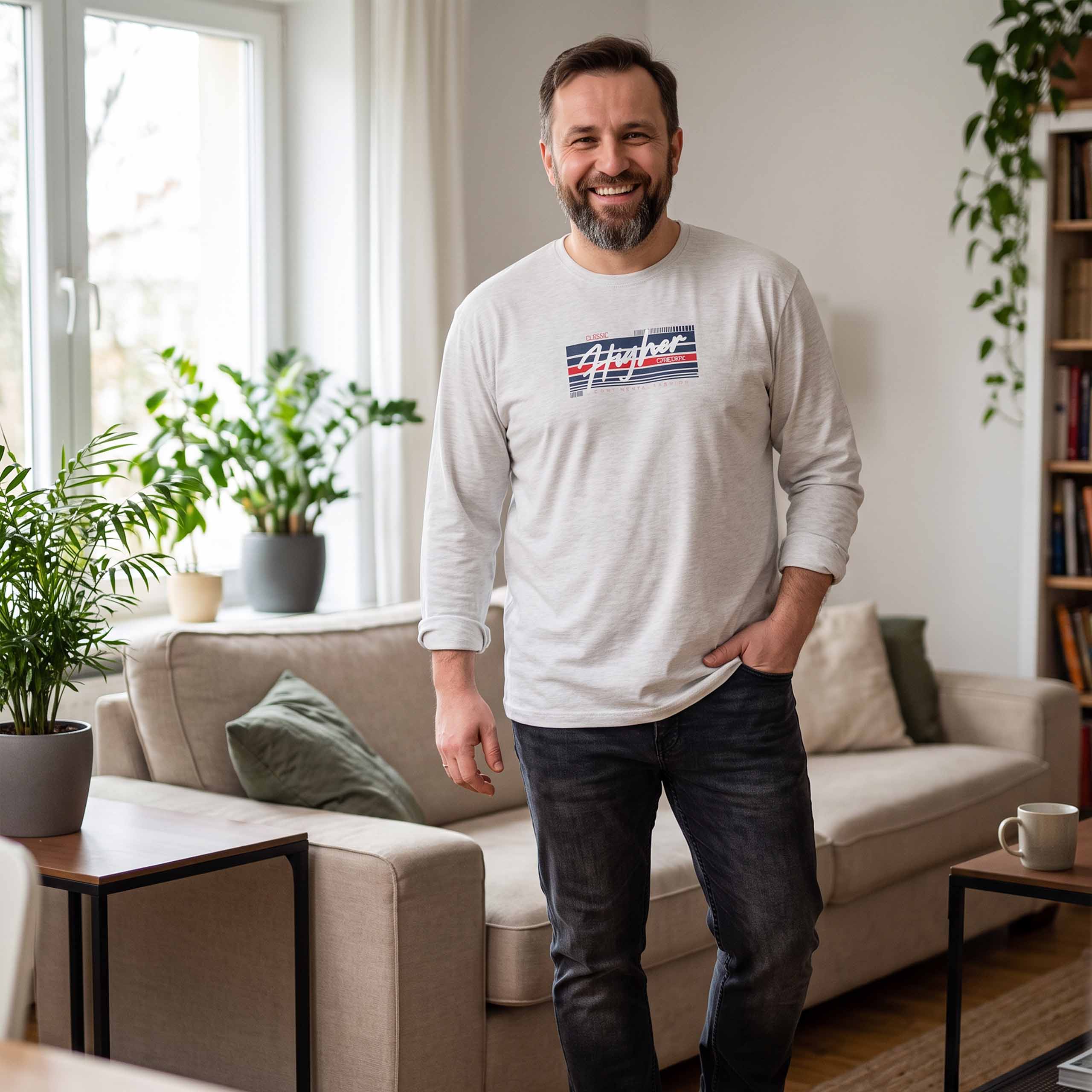 Podkoszulka Longsleeve bawełna T-shirt długi rękaw męska z nadrukiem M/L 6 Podkoszulka longsleeve męska bawełniana z nadrukiem, kolor jasnoszary melanż – na modelu